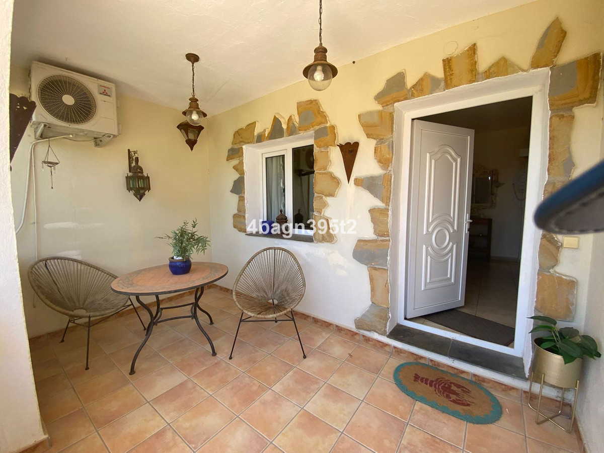 Se vende Villa - Chalet de 6 dormitorios en Costa Del Sol, Málaga, España