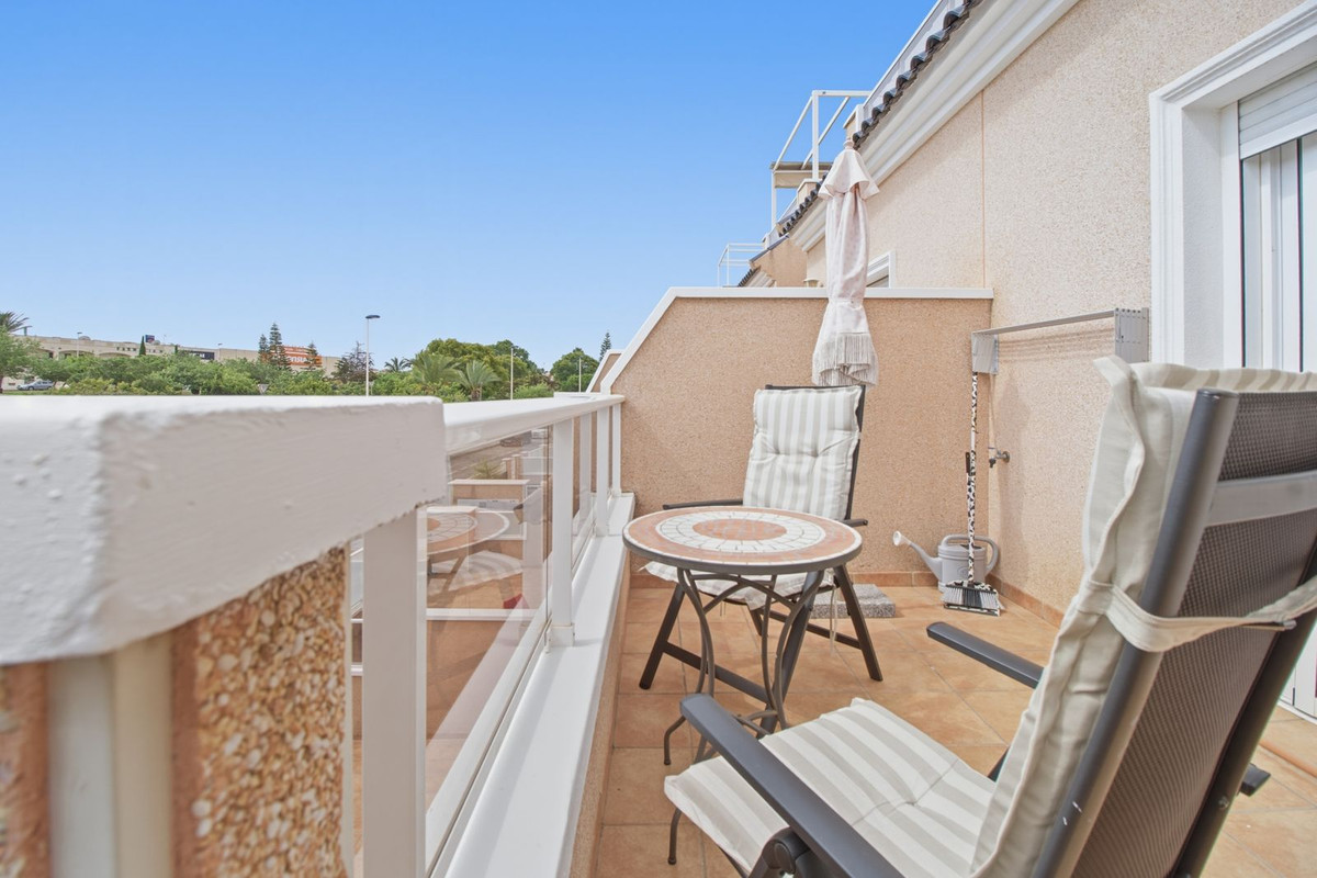Se vende Adosada de 3 dormitorios en Costa Blanca, Alicante, España