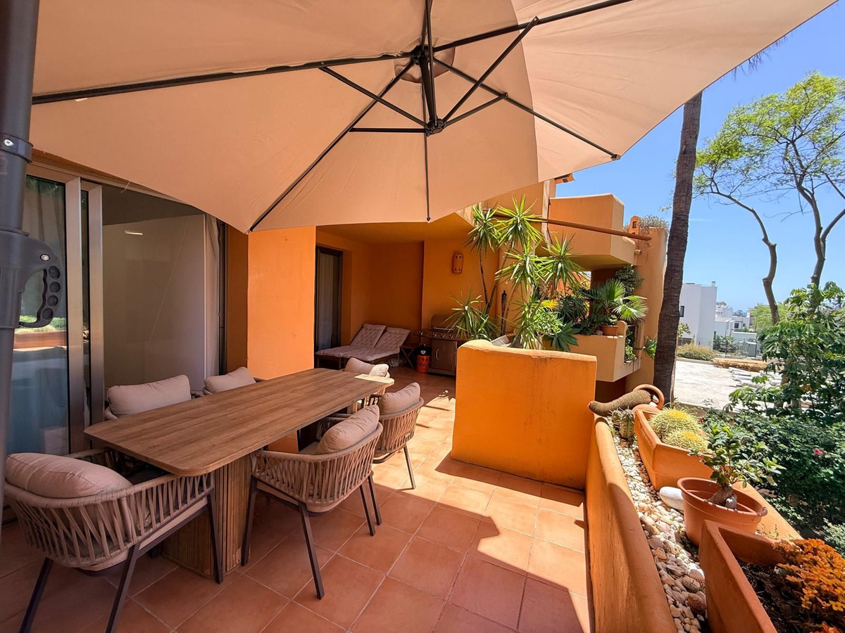Se vende Apartamento Planta Media de 2 dormitorios en Costa Del Sol, Málaga, España
