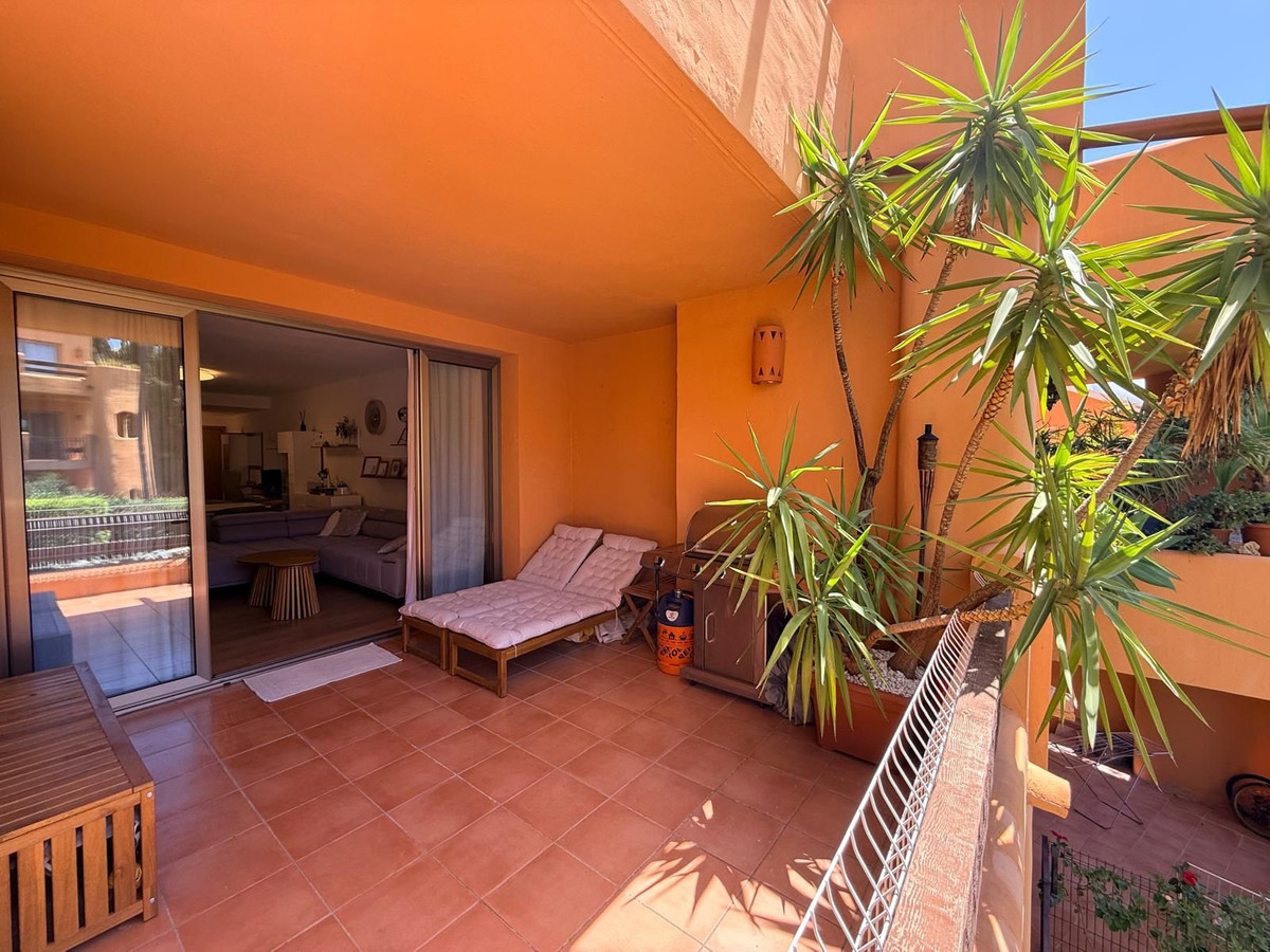 Se vende Apartamento Planta Media de 2 dormitorios en Costa Del Sol, Málaga, España