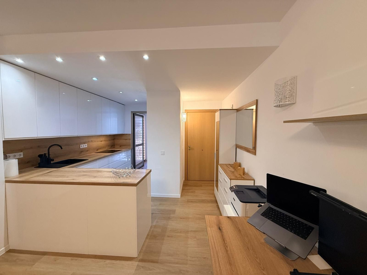 Se vende Apartamento Planta Media de 2 dormitorios en Costa Del Sol, Málaga, España