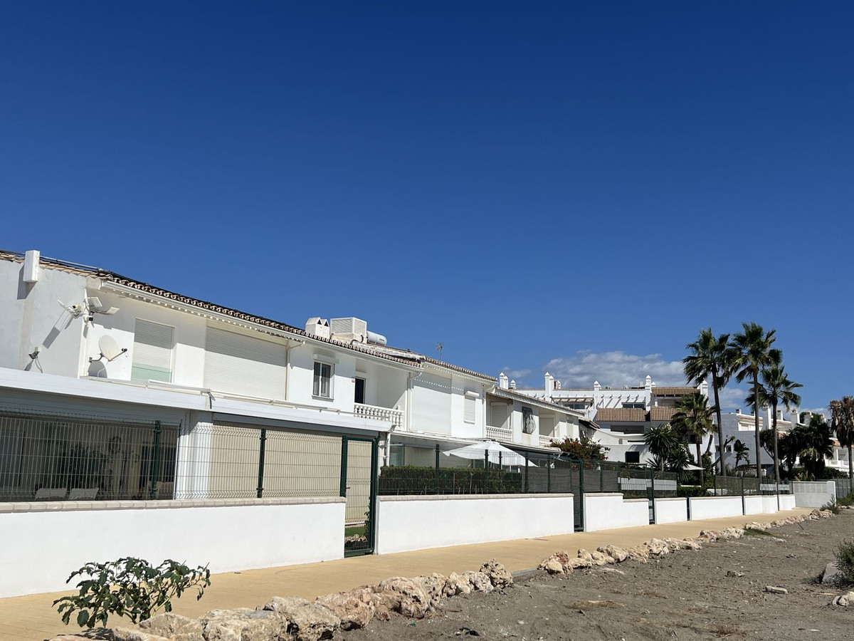 2 Bed Townhouse for sale in Costalita Costa Del Sol, Málaga, Spain