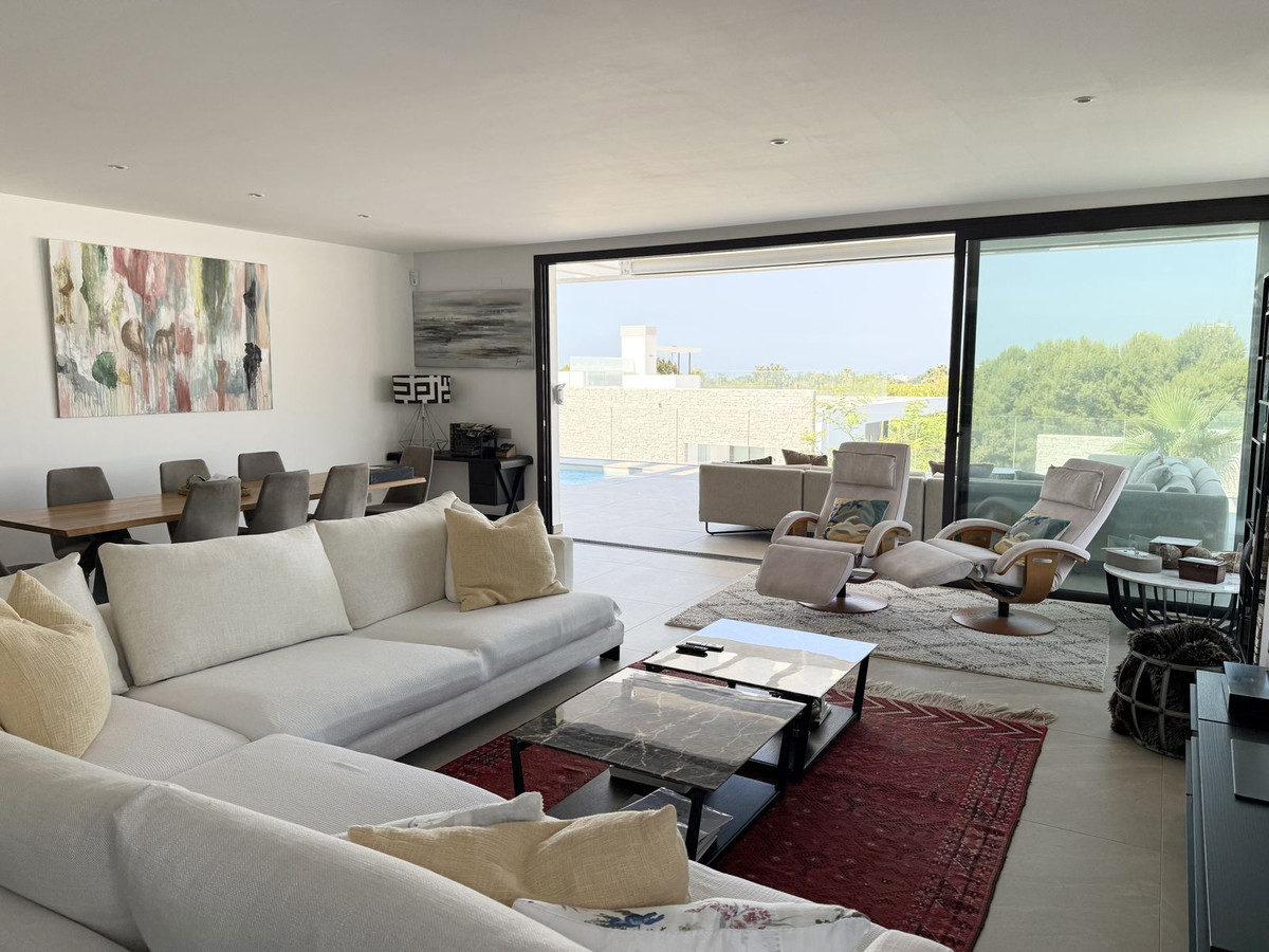 4 Bed Apartment for sale in Santa Clara Costa Del Sol, Málaga, Spain