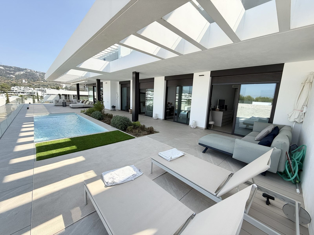 4 Bed Apartment for sale in Santa Clara Costa Del Sol, Málaga, Spain