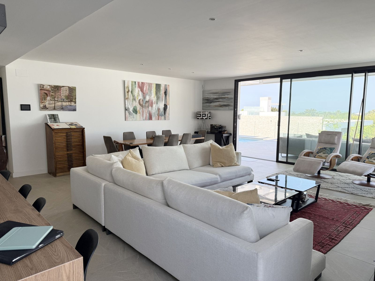 4 Bed Apartment for sale in Santa Clara Costa Del Sol, Málaga, Spain
