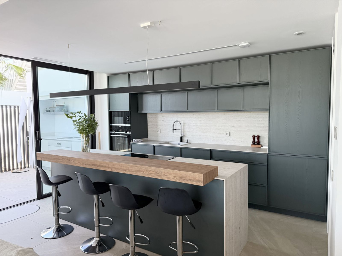 4 Bed Apartment for sale in Santa Clara Costa Del Sol, Málaga, Spain