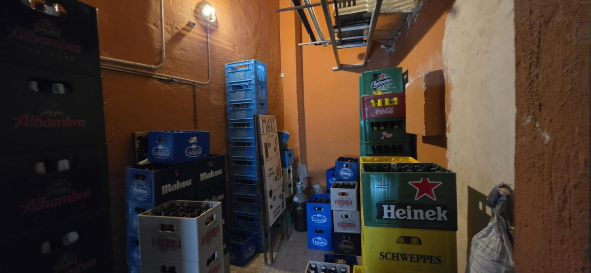 Commercial unit for sale in Fuengirola Costa Del Sol, Málaga, Spain