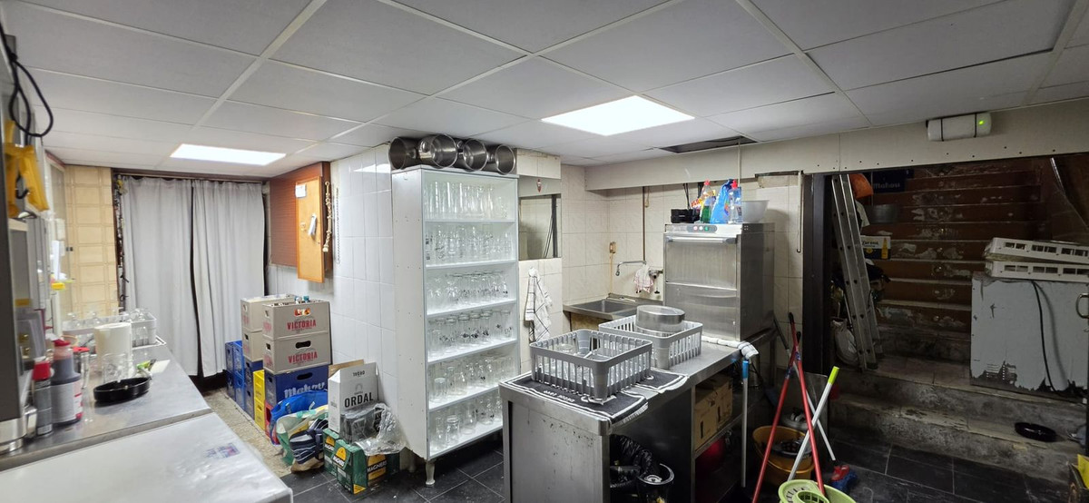 Commercial unit for sale in Fuengirola Costa Del Sol, Málaga, Spain