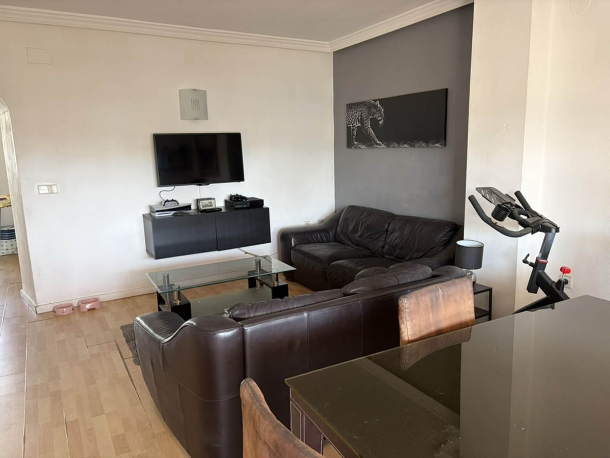 2 Bed Apartment for sale in Nueva Andalucía Costa Del Sol, Málaga, Spain