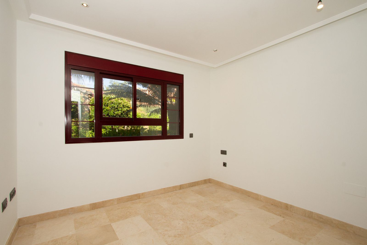 Se vende Apartamento Planta Baja de 2 dormitorios en Costa Del Sol, Málaga, España