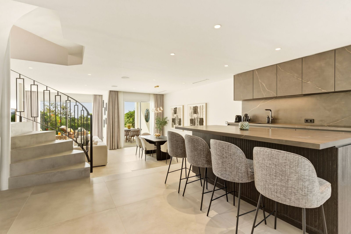 3 Bed Townhouse for sale in La Quinta Costa Del Sol, Málaga, Spain
