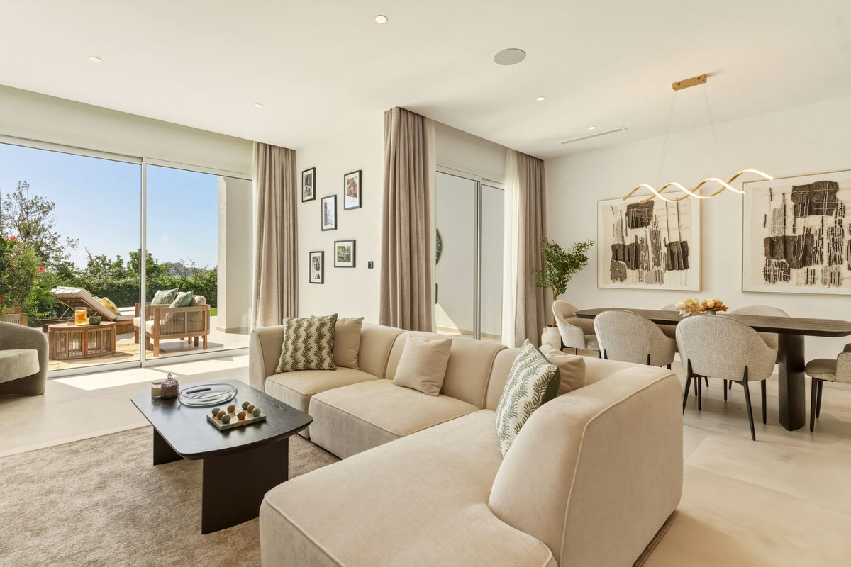 3 Bed Townhouse for sale in La Quinta Costa Del Sol, Málaga, Spain