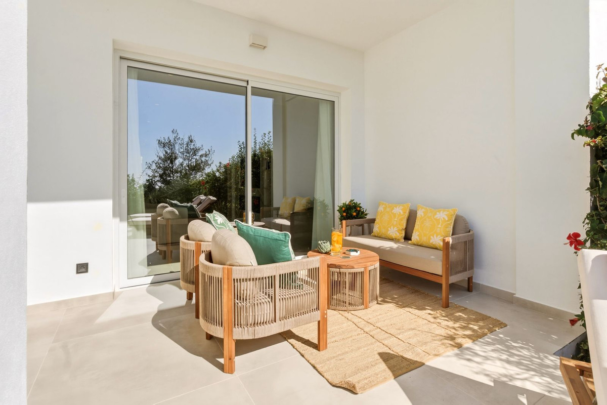3 Bed Townhouse for sale in La Quinta Costa Del Sol, Málaga, Spain