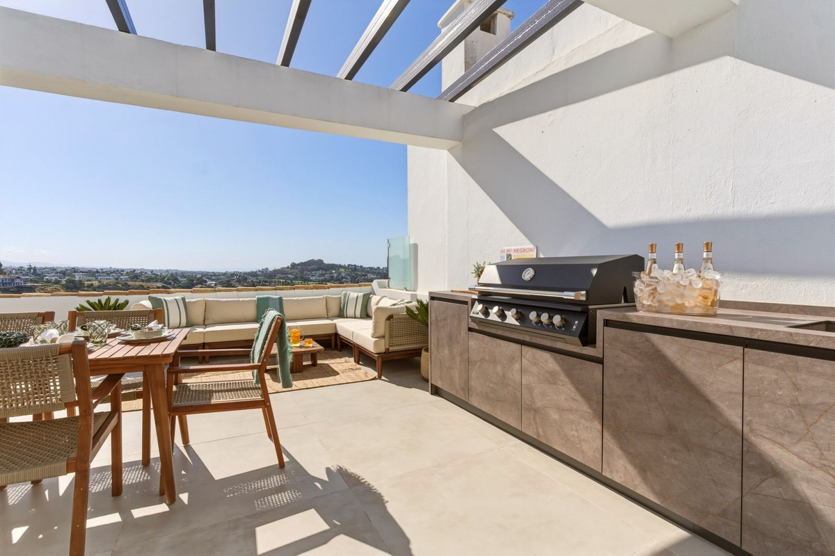 3 Bed Townhouse for sale in La Quinta Costa Del Sol, Málaga, Spain