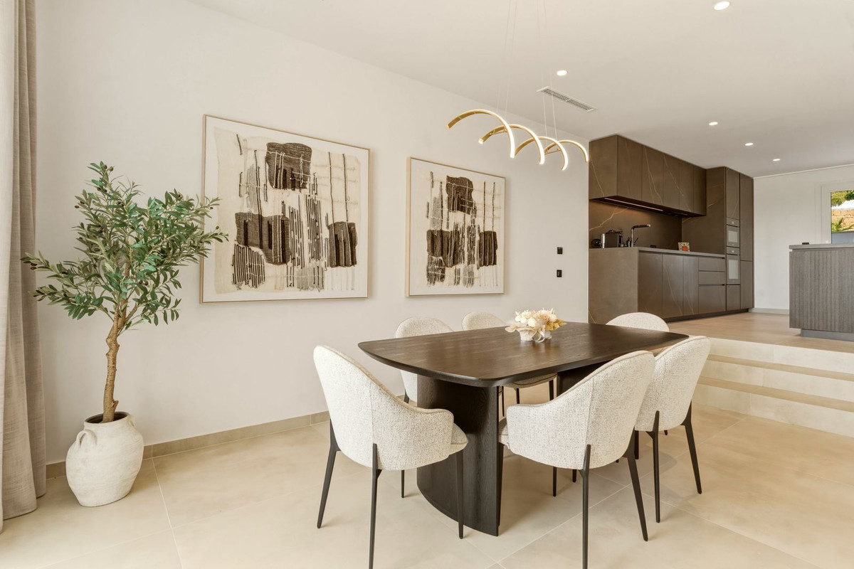 3 Bed Townhouse for sale in La Quinta Costa Del Sol, Málaga, Spain