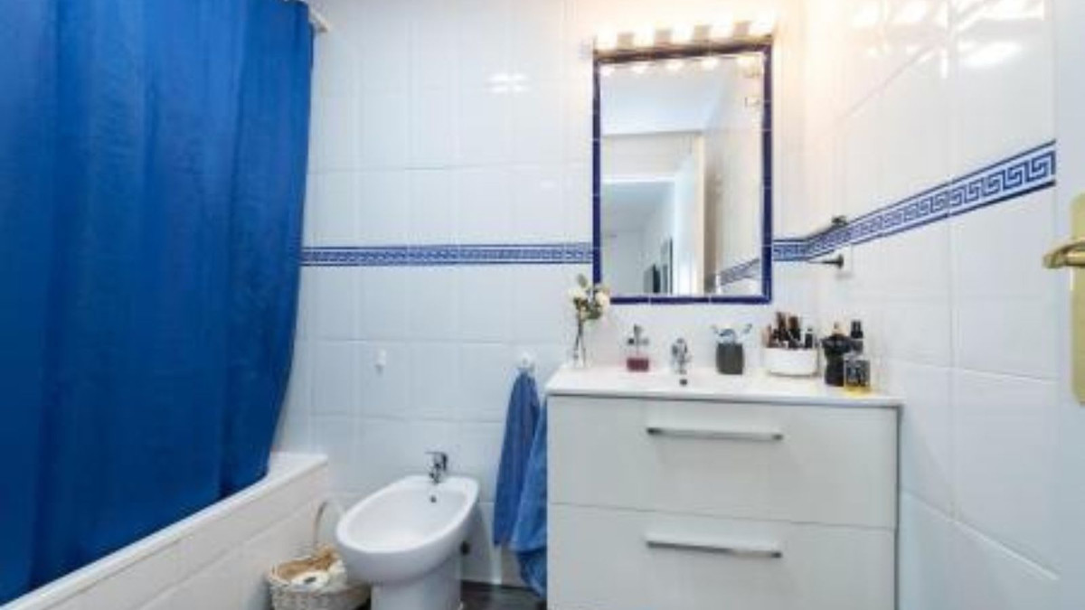 Se vende Apartamento Planta Baja de 2 dormitorios en Costa Del Sol, Málaga, España