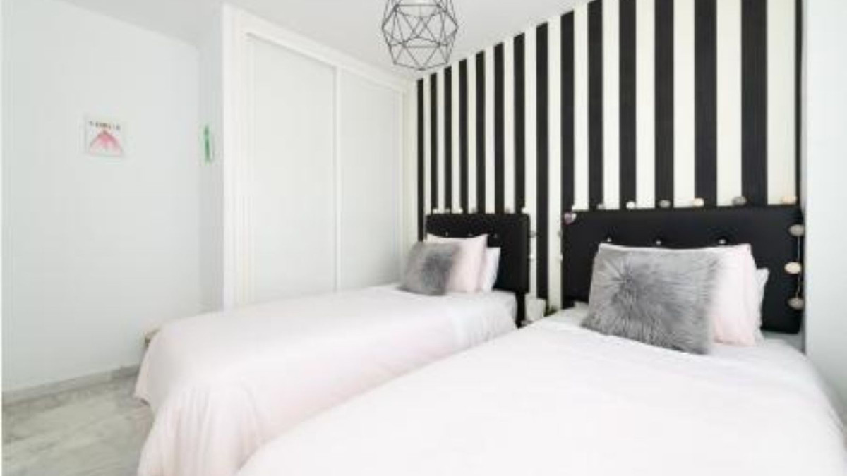 Se vende Apartamento Planta Baja de 2 dormitorios en Costa Del Sol, Málaga, España