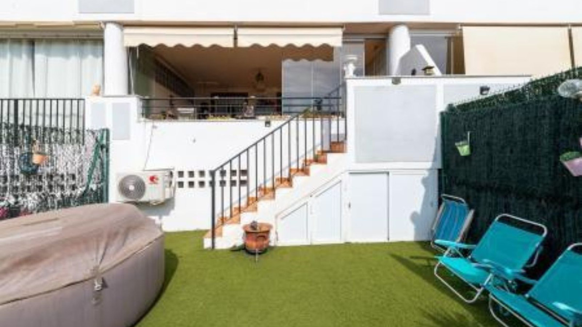 Se vende Apartamento Planta Baja de 2 dormitorios en Costa Del Sol, Málaga, España