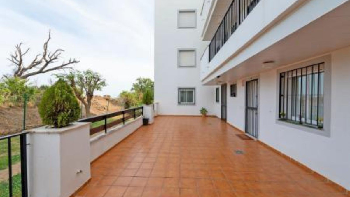 Se vende Apartamento Planta Baja de 2 dormitorios en Costa Del Sol, Málaga, España