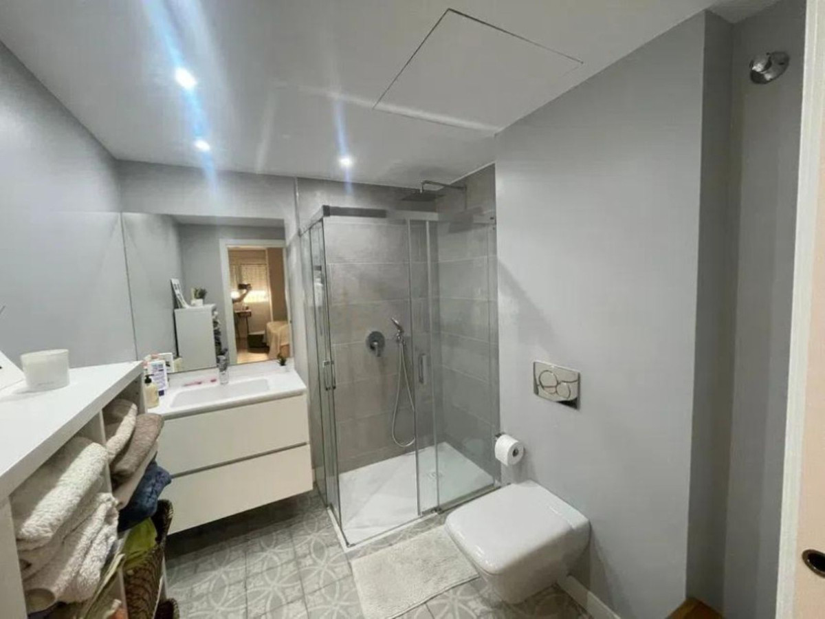 4 Bed Apartment for sale in Marbella Costa Del Sol, Málaga, Spain