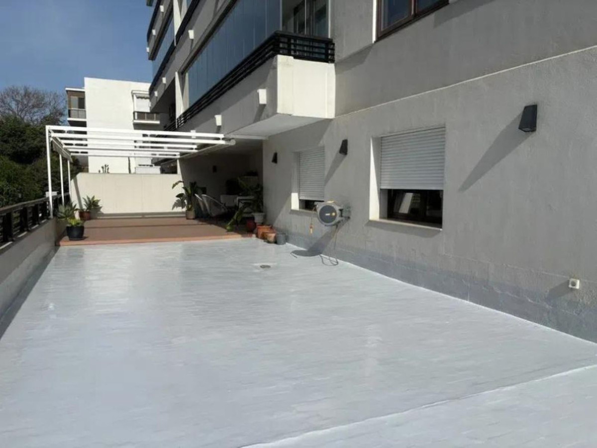 4 Bed Apartment for sale in Marbella Costa Del Sol, Málaga, Spain