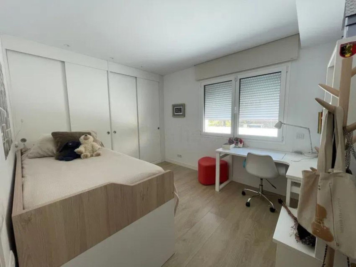 4 Bed Apartment for sale in Marbella Costa Del Sol, Málaga, Spain