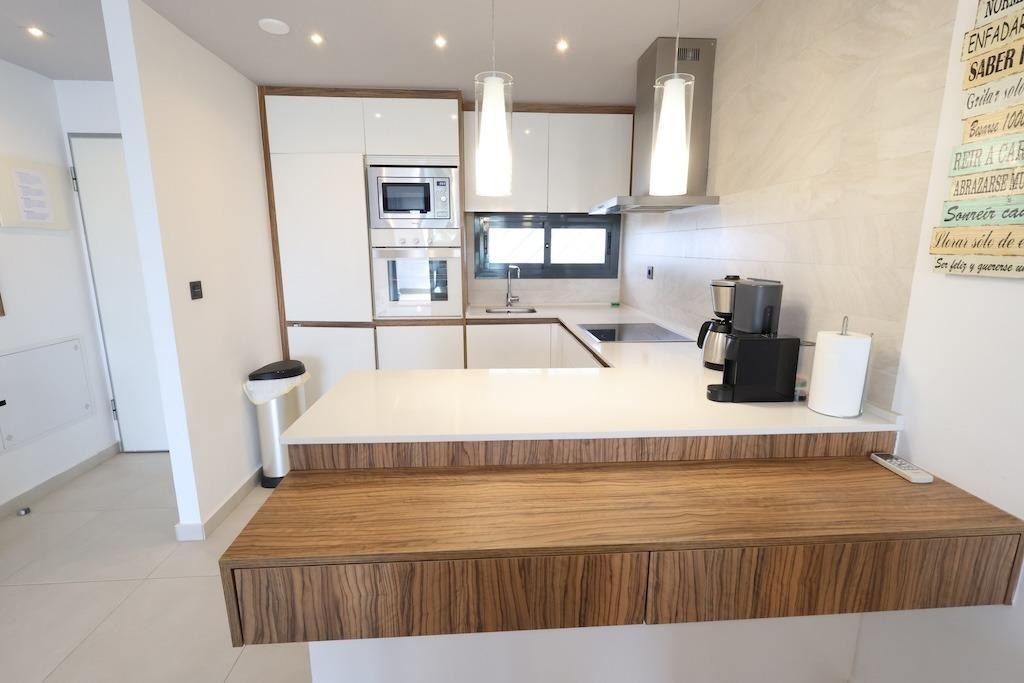 Se vende Bungalow de 2 dormitorios en Costa Blanca, Alicante, España