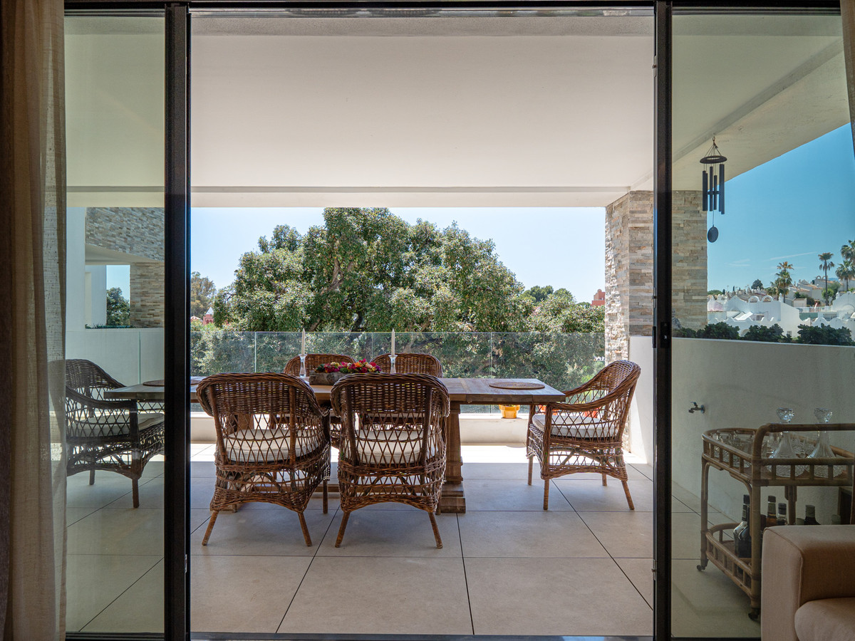 3 Bed Apartment for sale in Cabopino Costa Del Sol, Málaga, Spain