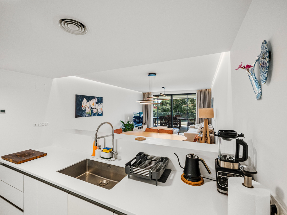 3 Bed Apartment for sale in Cabopino Costa Del Sol, Málaga, Spain