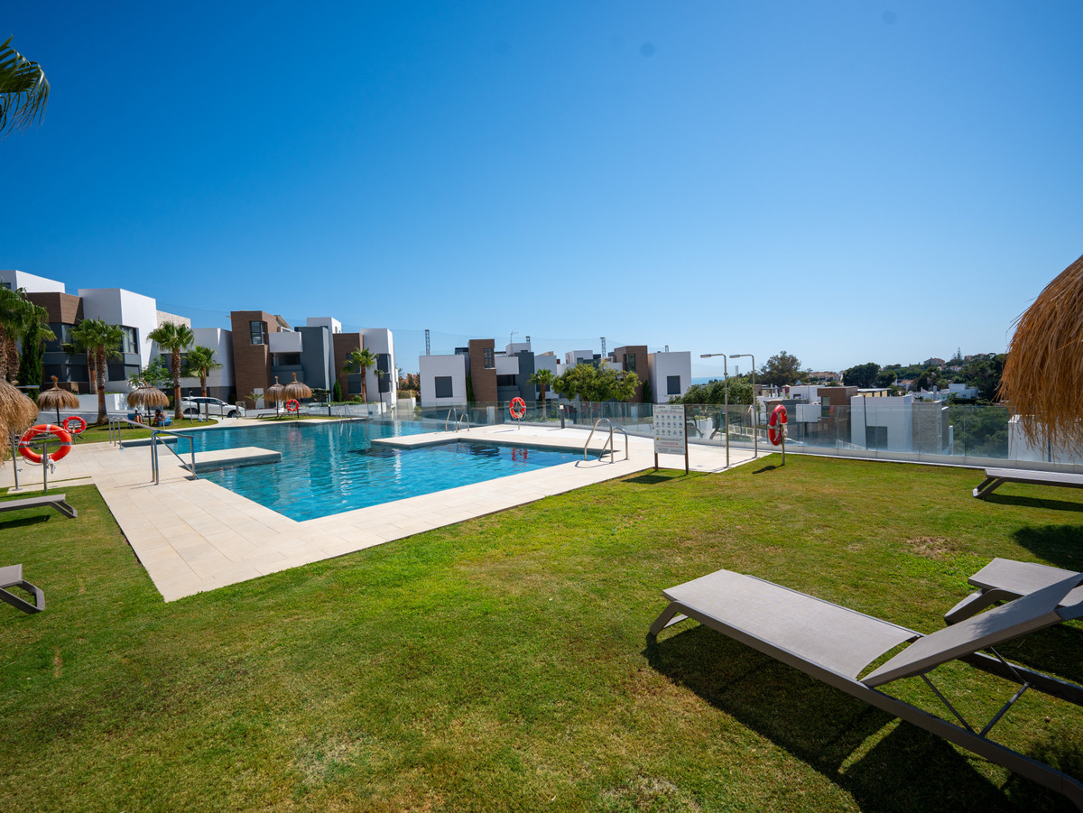 3 Bed Apartment for sale in Cabopino Costa Del Sol, Málaga, Spain