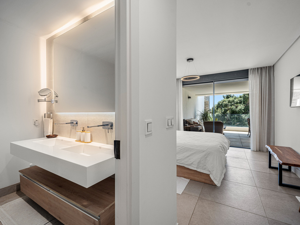 3 Bed Apartment for sale in Cabopino Costa Del Sol, Málaga, Spain