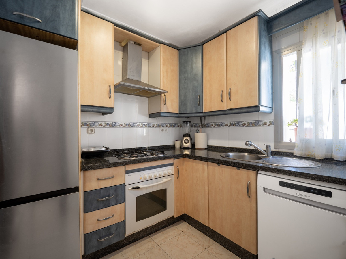 Se vende Apartamento Planta Media de 2 dormitorios en Costa Del Sol, Málaga, España