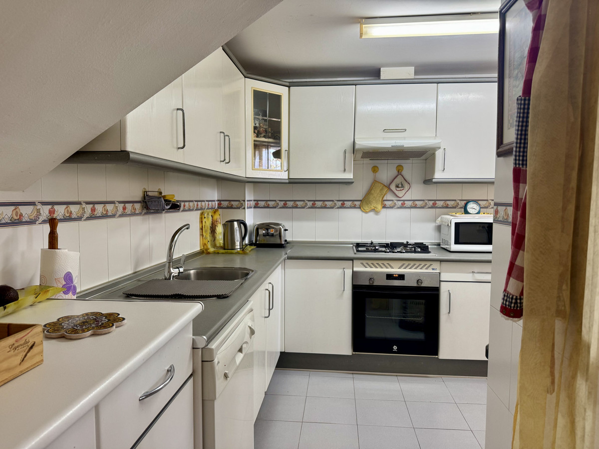 4 Bed Apartment for sale in Guadalmina Baja Costa Del Sol, Málaga, Spain