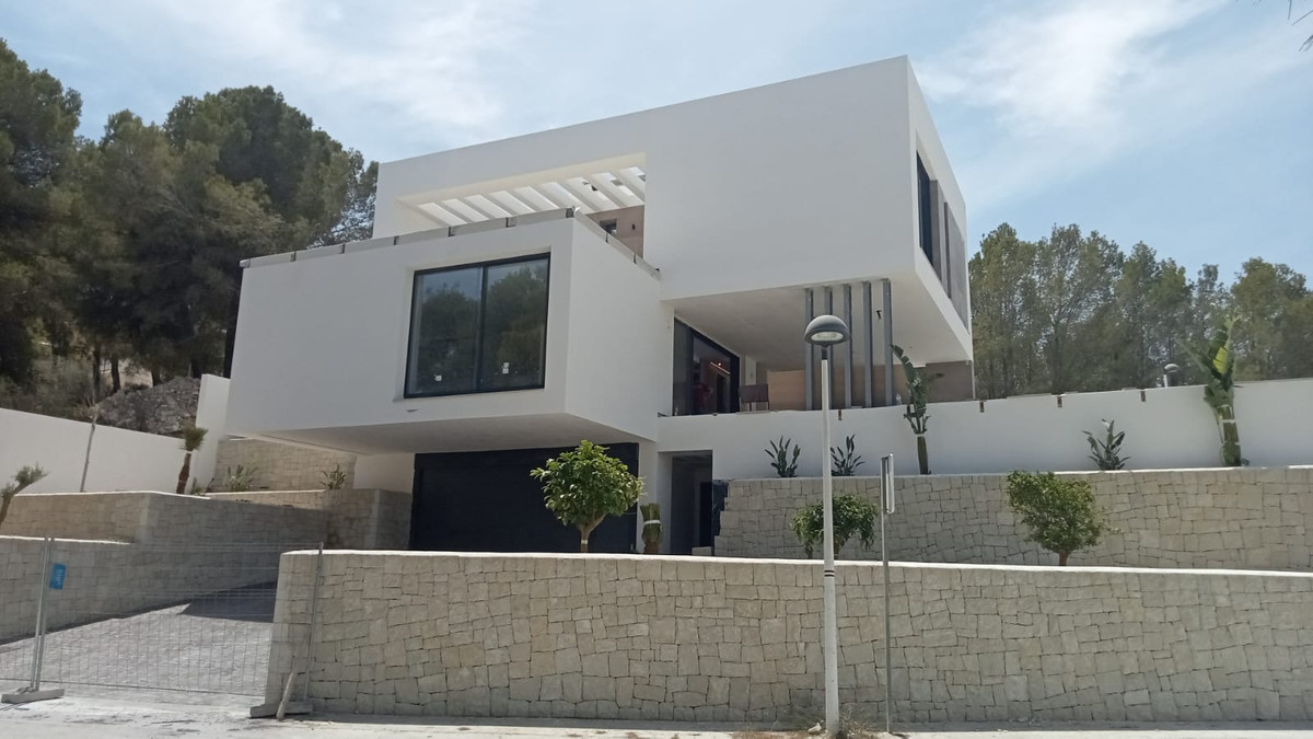 4 Bed Townhouse for sale in Moraira Costa Blanca, Alicante, Spain