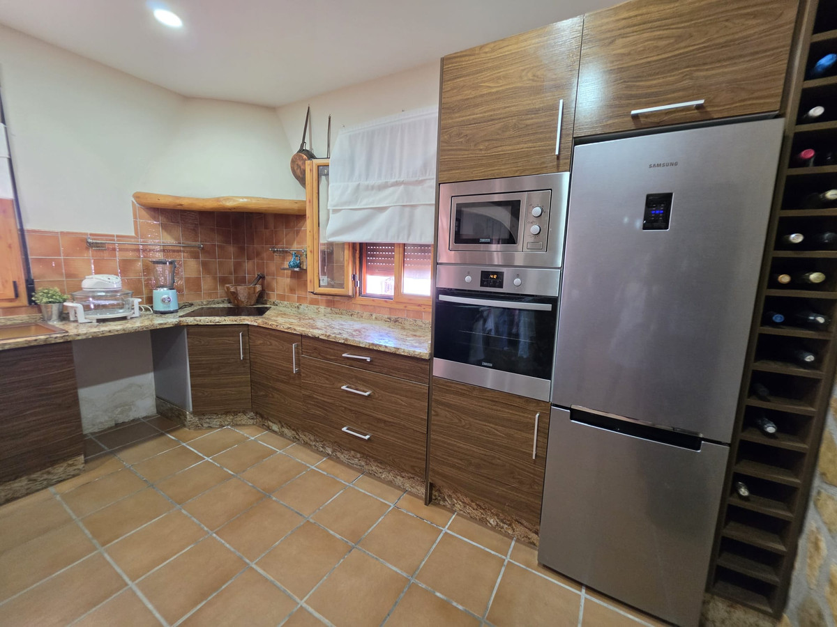 7 Bed Townhouse for sale in Benissa Costa Blanca, Alicante, Spain