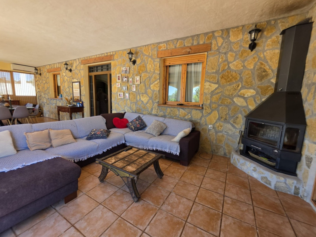 7 Bed Townhouse for sale in Benissa Costa Blanca, Alicante, Spain