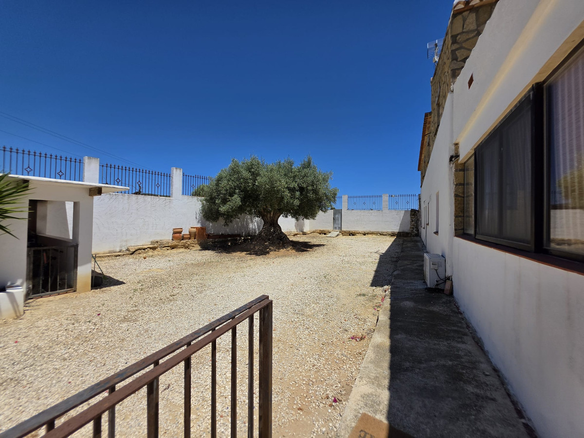 7 Bed Townhouse for sale in Benissa Costa Blanca, Alicante, Spain