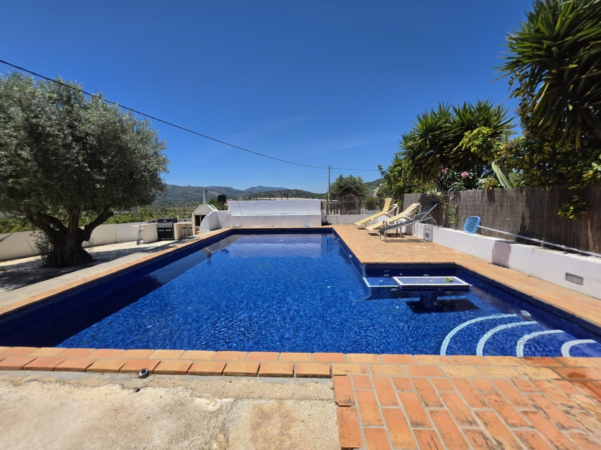 7 Bed Townhouse for sale in Benissa Costa Blanca, Alicante, Spain