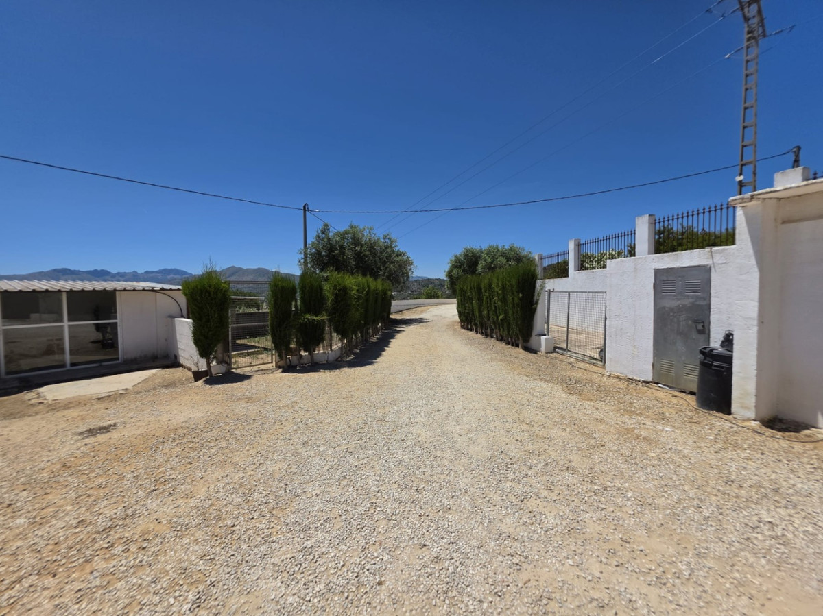 7 Bed Townhouse for sale in Benissa Costa Blanca, Alicante, Spain