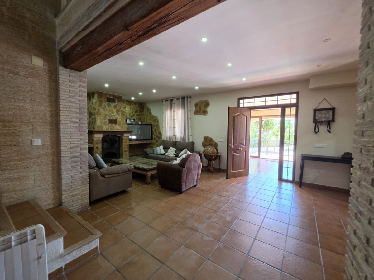 7 Bed Townhouse for sale in Benissa Costa Blanca, Alicante, Spain