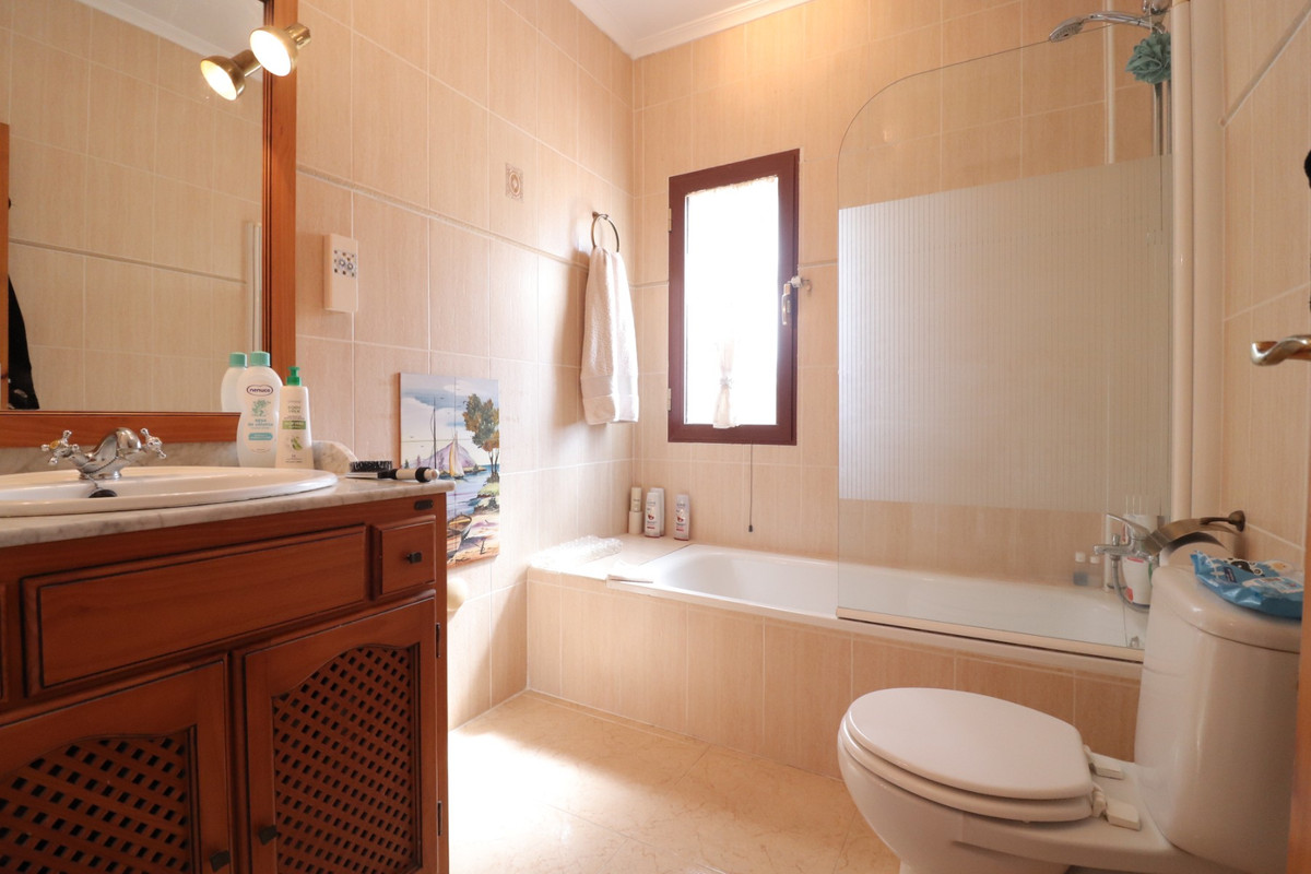 3 Bed Townhouse for sale in Formentera Del Segura Costa Blanca, Alicante, Spain