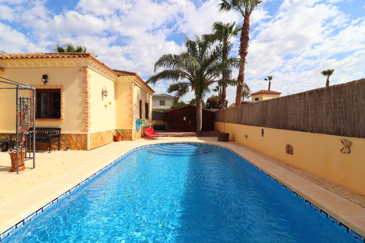 3 Bed Townhouse for sale in Formentera Del Segura Costa Blanca, Alicante, Spain