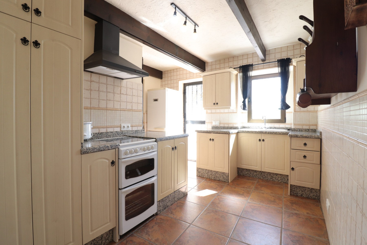 Se vende Villa - Chalet de 4 dormitorios en Costa Blanca, Alicante, España