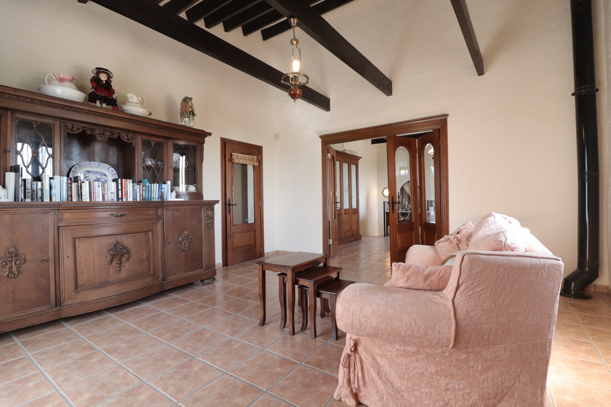 Se vende Villa - Chalet de 4 dormitorios en Costa Blanca, Alicante, España
