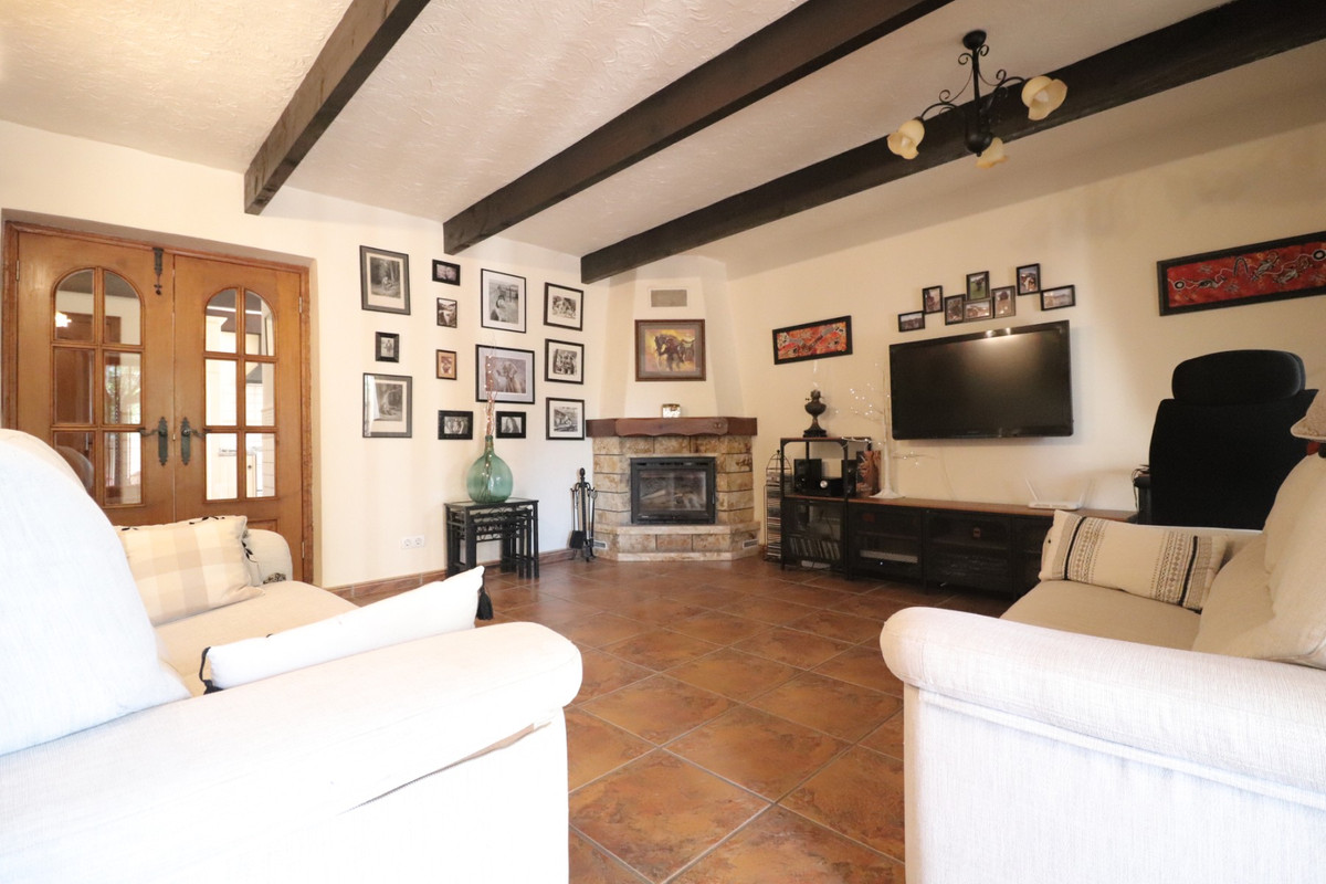 Se vende Villa - Chalet de 4 dormitorios en Costa Blanca, Alicante, España