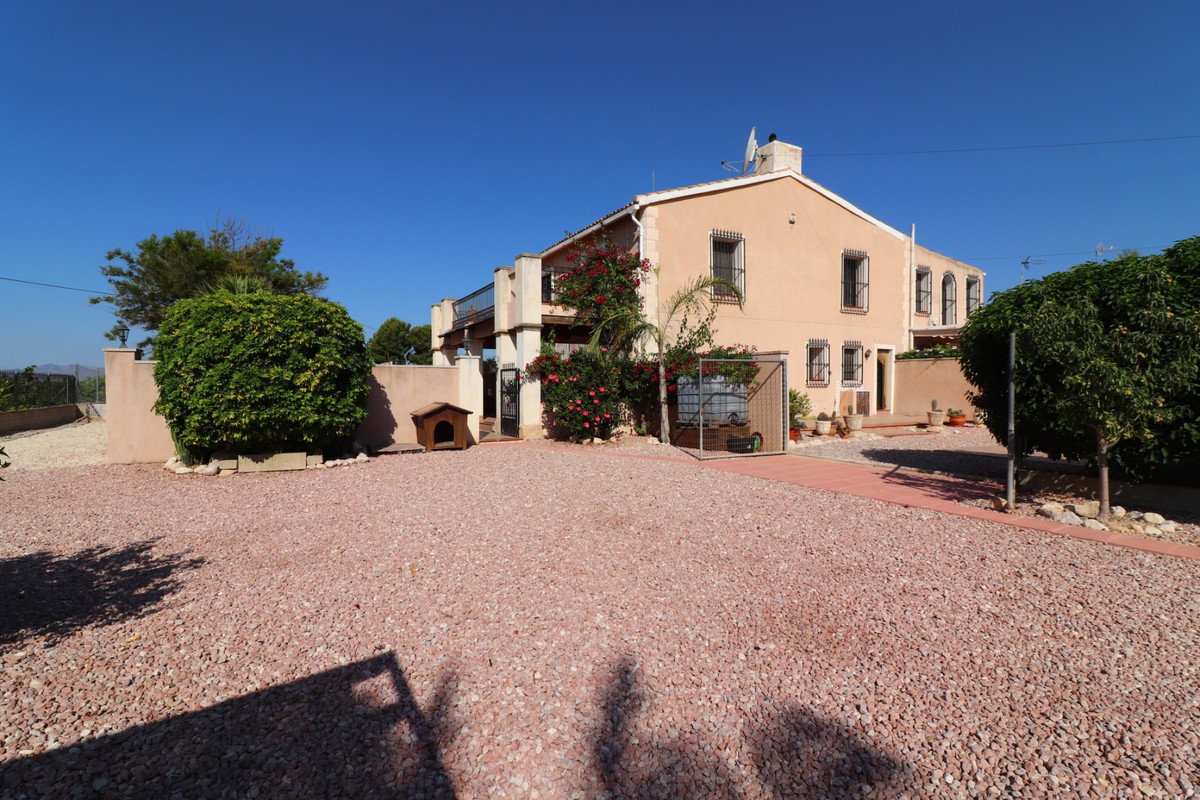 Se vende Villa - Chalet de 4 dormitorios en Costa Blanca, Alicante, España