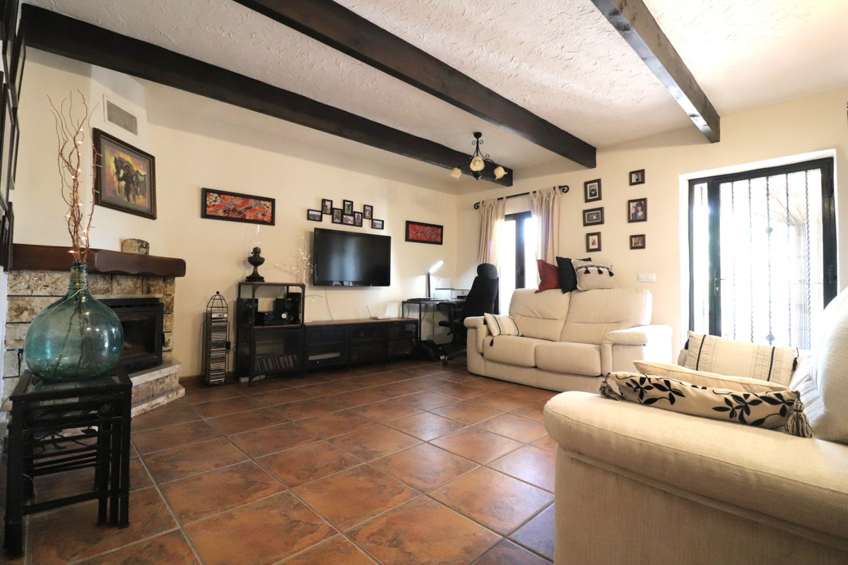 Se vende Villa - Chalet de 4 dormitorios en Costa Blanca, Alicante, España