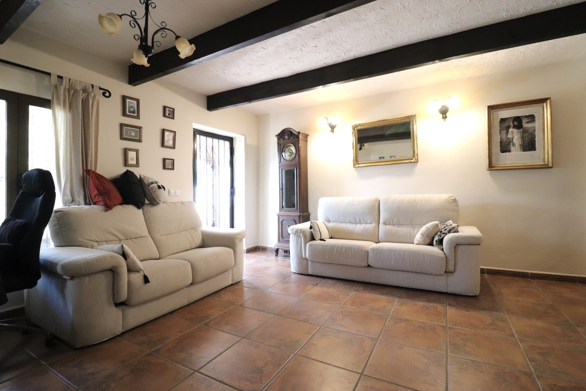 Se vende Villa - Chalet de 4 dormitorios en Costa Blanca, Alicante, España