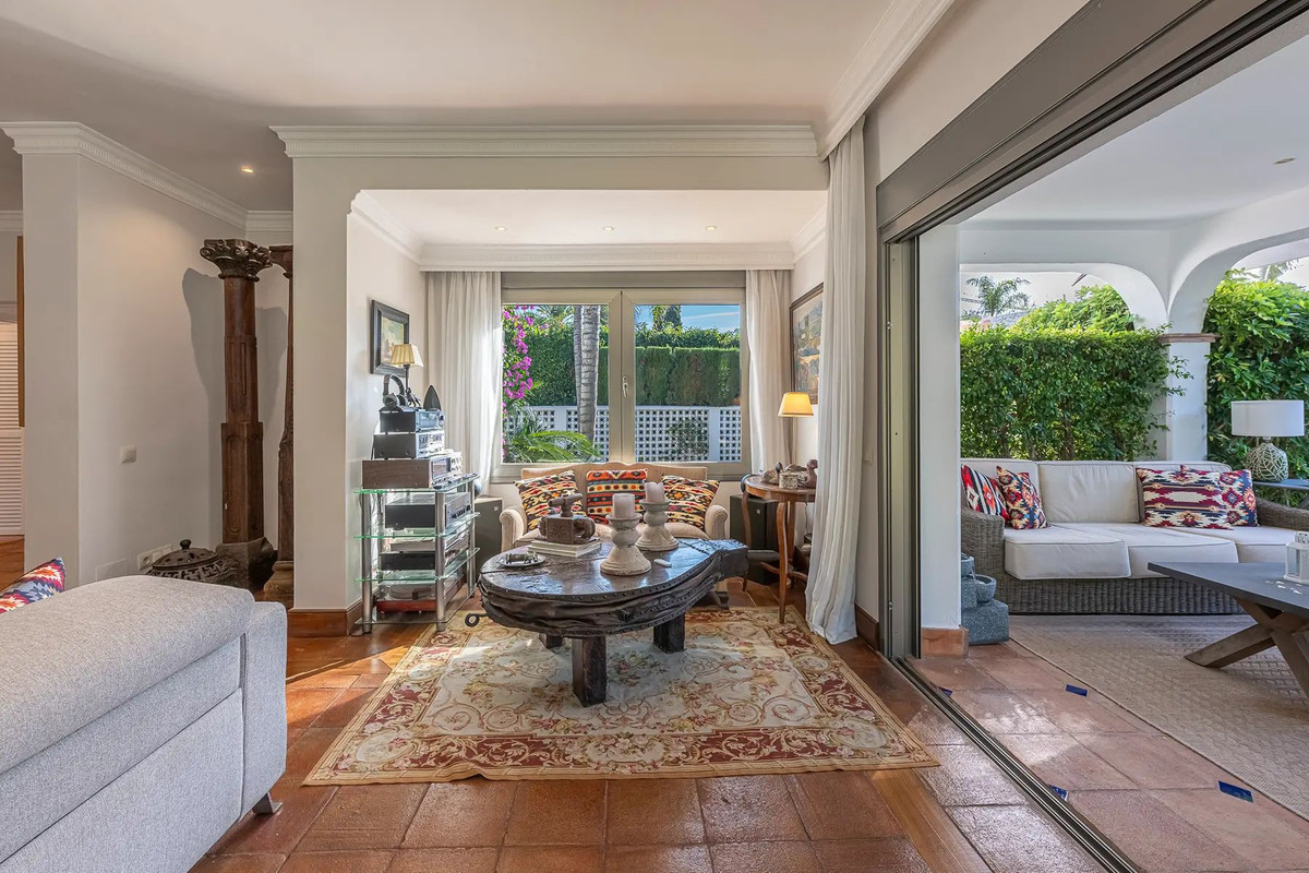 5 Bed Townhouse for sale in Los Monteros Costa Del Sol, Málaga, Spain