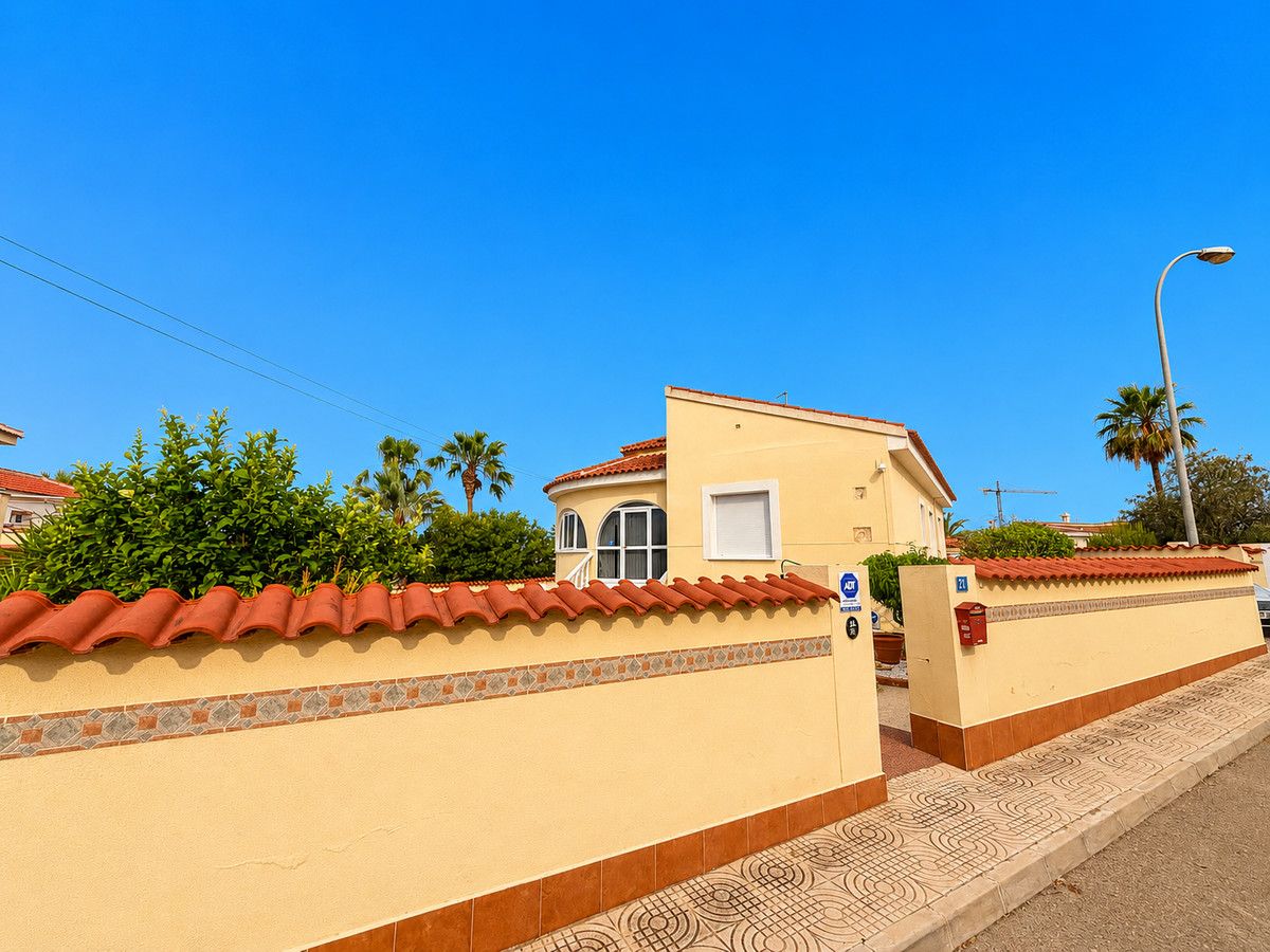 3 Bed Townhouse for sale in Ciudad Quesada Costa Blanca, Alicante, Spain